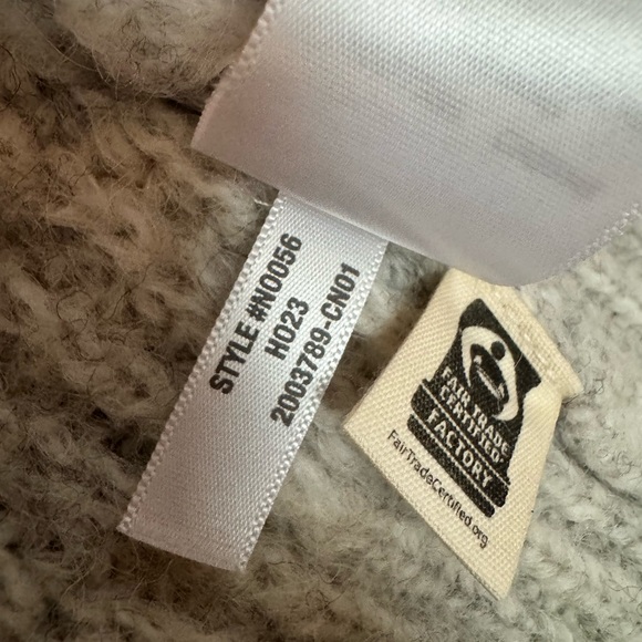 Madewell Wool-Blend Wedge Sweater in Heather Chrome XXS - Picture 6 of 6